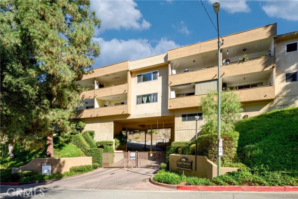 1935 Alpha 214, Glendale, CA 91208