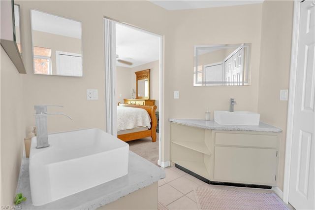 3749 1st PL, Cape Coral, FL 33914
