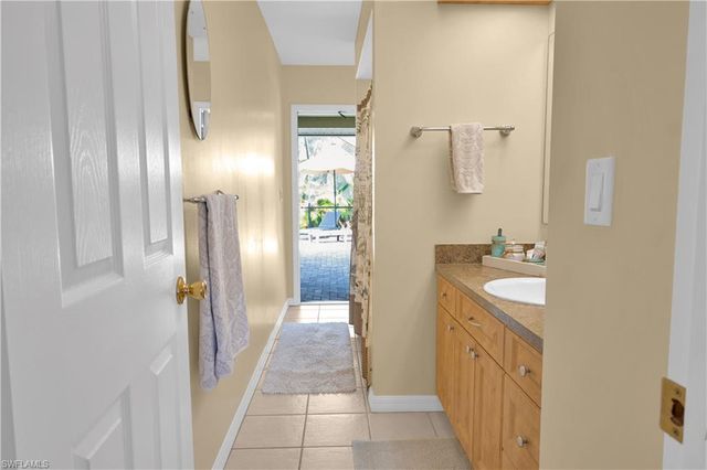 3749 1st PL, Cape Coral, FL 33914