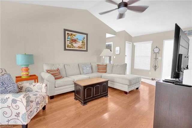 3749 1st PL, Cape Coral, FL 33914