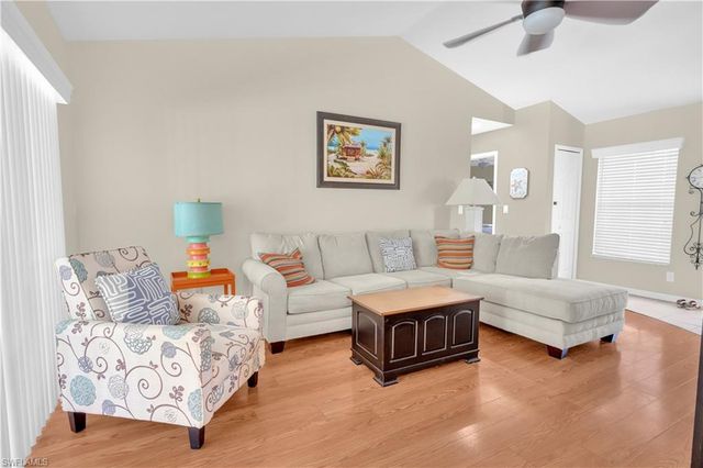 3749 1st PL, Cape Coral, FL 33914