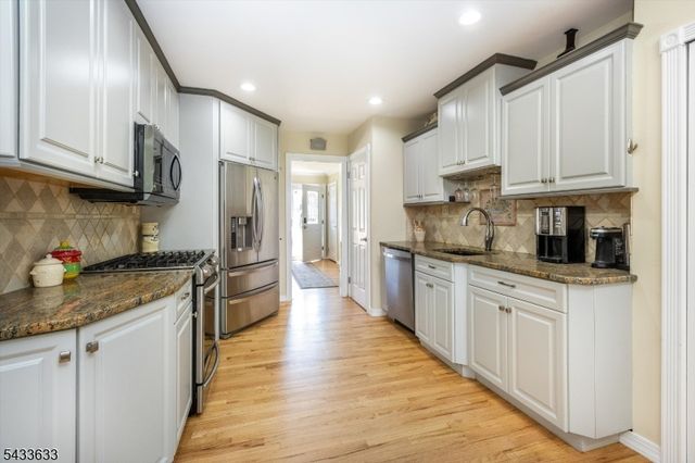 11 Allen Dr, Wayne Twp., NJ 07470