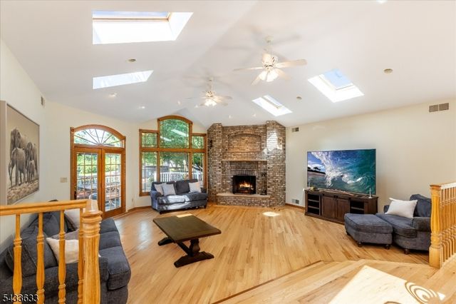 11 Allen Dr, Wayne Twp., NJ 07470