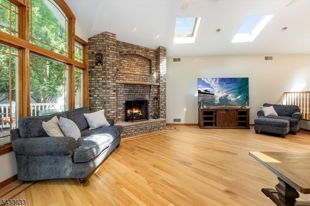 11 Allen Dr, Wayne Twp., NJ 07470