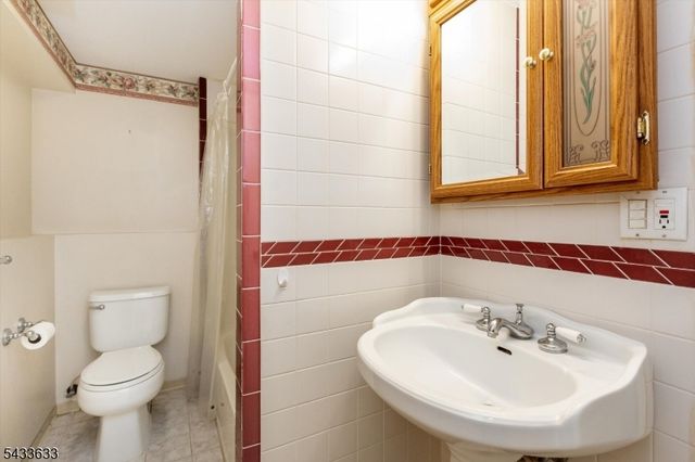 11 Allen Dr, Wayne Twp., NJ 07470
