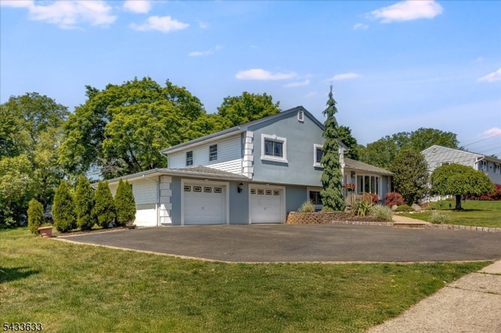 11 Allen Dr, Wayne Twp., NJ 07470