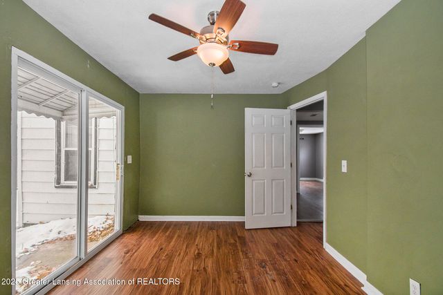 1537 Roselawn Avenue, Lansing, MI 48915