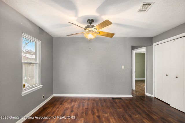 1537 Roselawn Avenue, Lansing, MI 48915