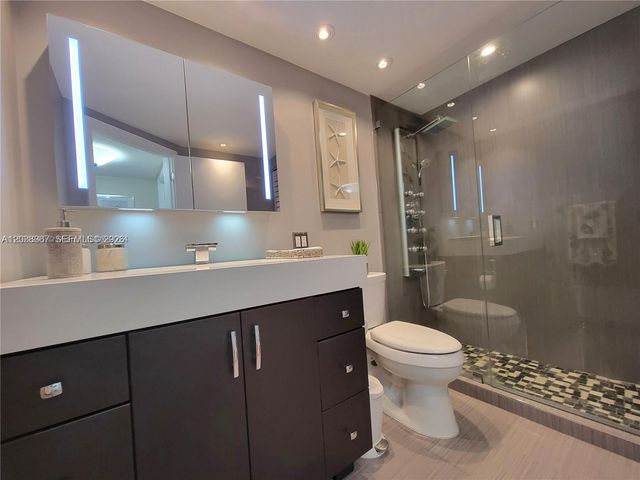 2030 S Ocean Dr 1718, Hallandale Beach, FL 33009