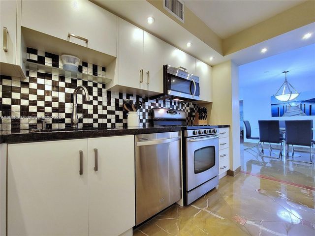 2030 S Ocean Dr 1718, Hallandale Beach, FL 33009