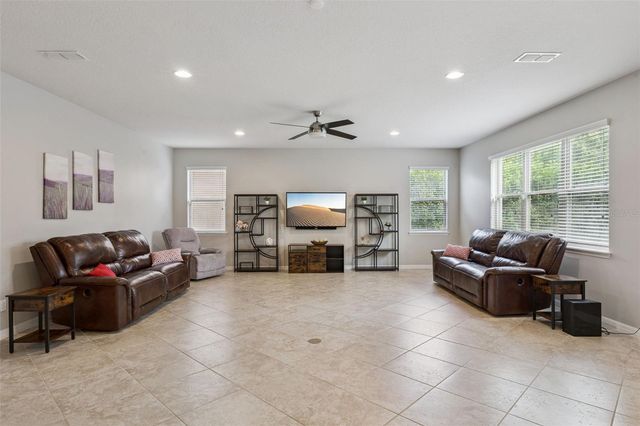 2819 MEAD AVENUE, St Cloud, FL 34771