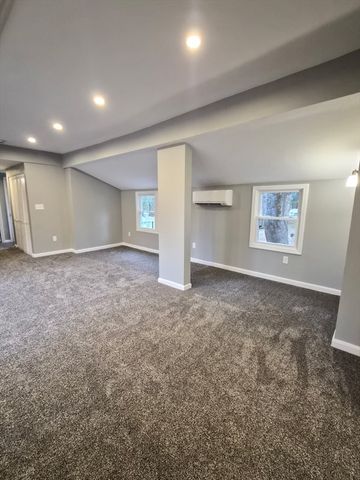 7 David, Carver, MA 02330