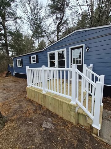 7 David, Carver, MA 02330