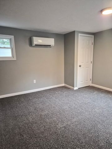 7 David, Carver, MA 02330