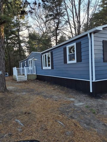 7 David, Carver, MA 02330