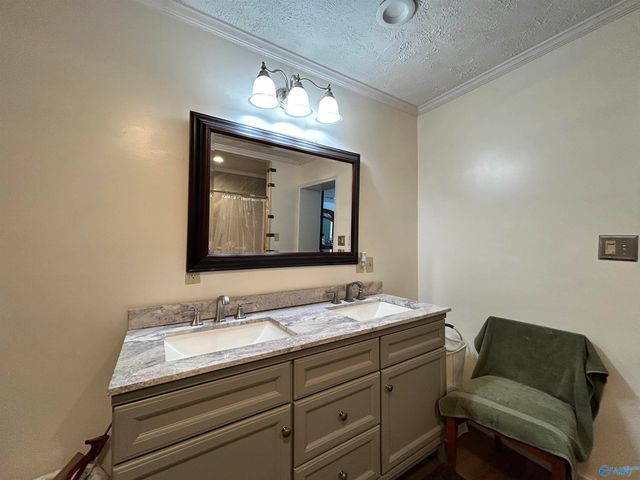 130 County Road 738, Cedar Bluff, AL 35959