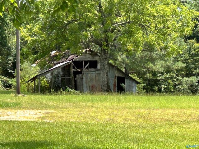 130 County Road 738, Cedar Bluff, AL 35959