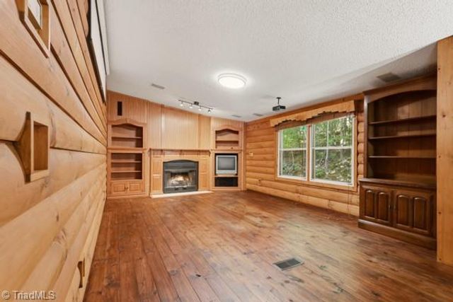 1784 Snowberry Trail, Sophia, NC 27350