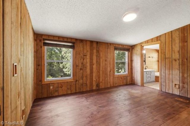 1784 Snowberry Trail, Sophia, NC 27350