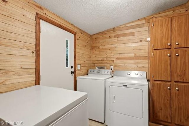 1784 Snowberry Trail, Sophia, NC 27350