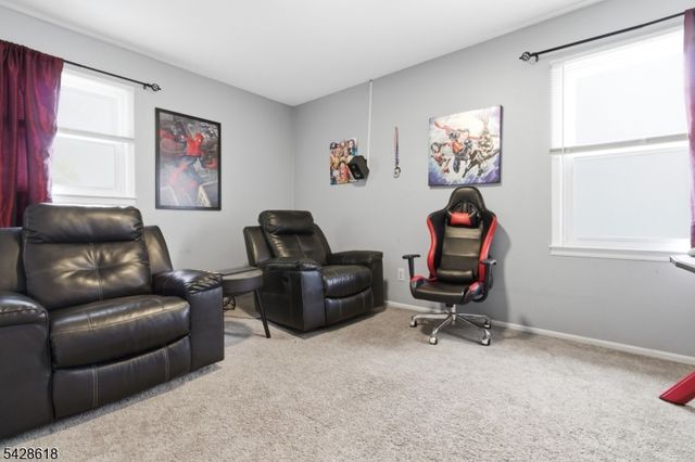 1129 E Henry St, Linden City, NJ 07036