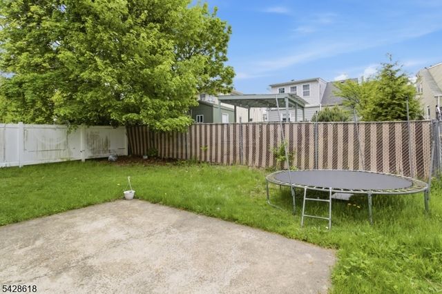 1129 E Henry St, Linden City, NJ 07036