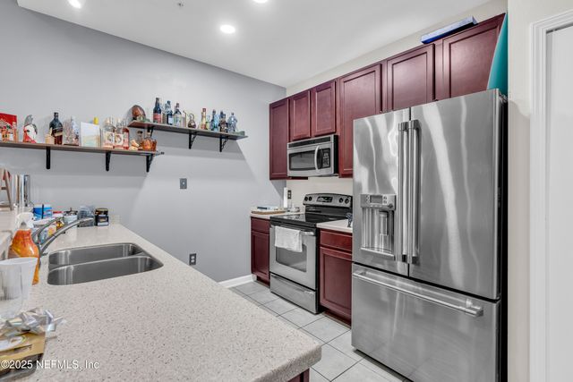 4920 KEY LIME Drive, 305, Jacksonville, FL 32256