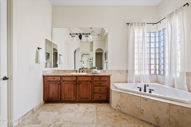 18017 W MONTEBELLO Avenue, Litchfield Park, AZ 85340