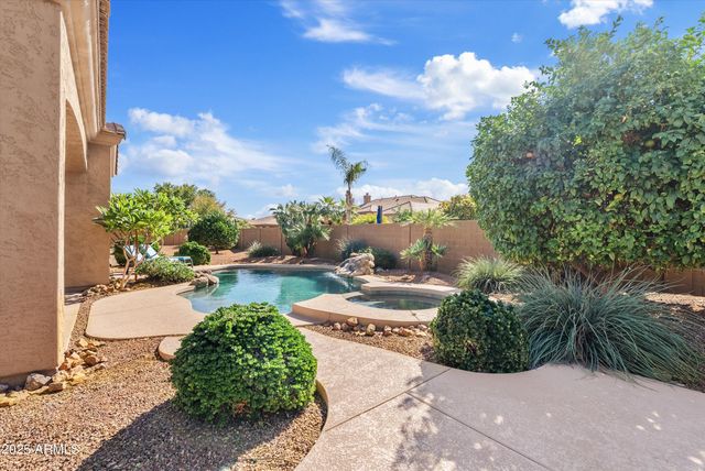 18017 W MONTEBELLO Avenue, Litchfield Park, AZ 85340