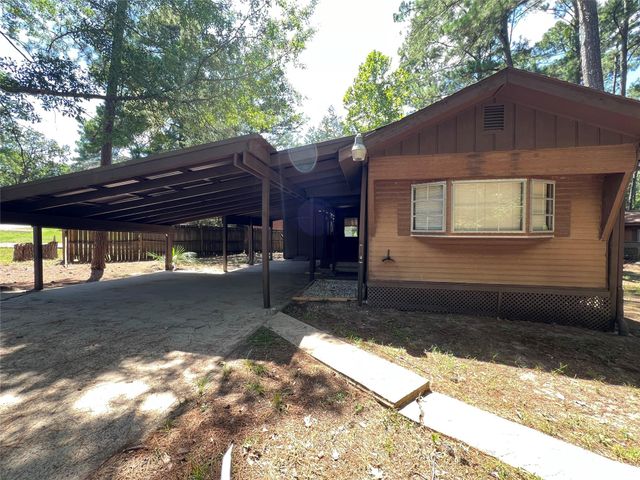 39 E Whippoorwill Lane, Trinity, TX 75862