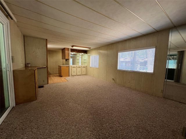 39 E Whippoorwill Lane, Trinity, TX 75862