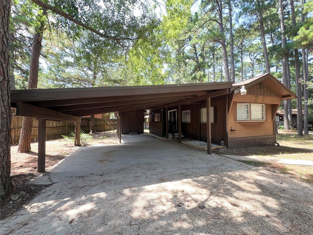 39 E Whippoorwill Lane, Trinity, TX 75862