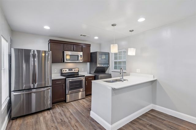 403 E 2nd Street, Arlington, TX 76010
