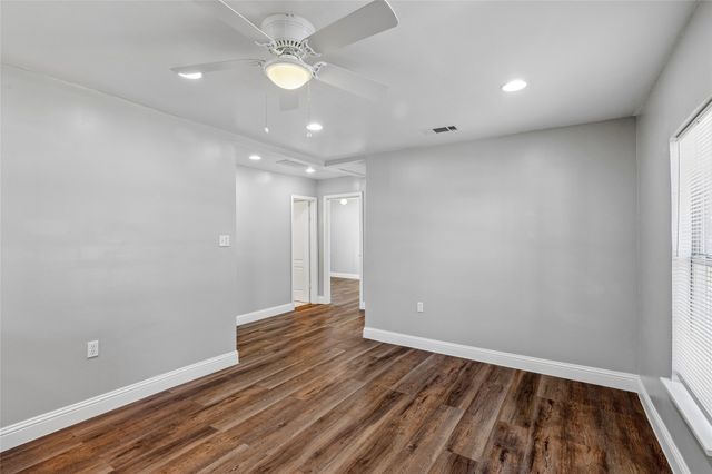 403 E 2nd Street, Arlington, TX 76010
