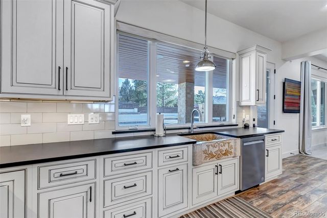 15902 W 64th Avenue, Arvada, CO 80007