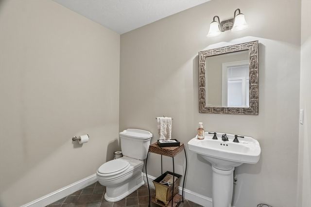 34 Broken Tree Rd, Medway, MA 02053
