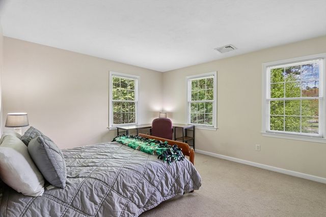 34 Broken Tree Rd, Medway, MA 02053
