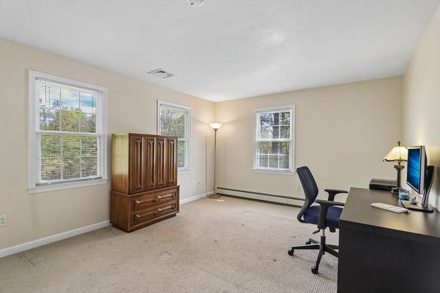 34 Broken Tree Rd, Medway, MA 02053