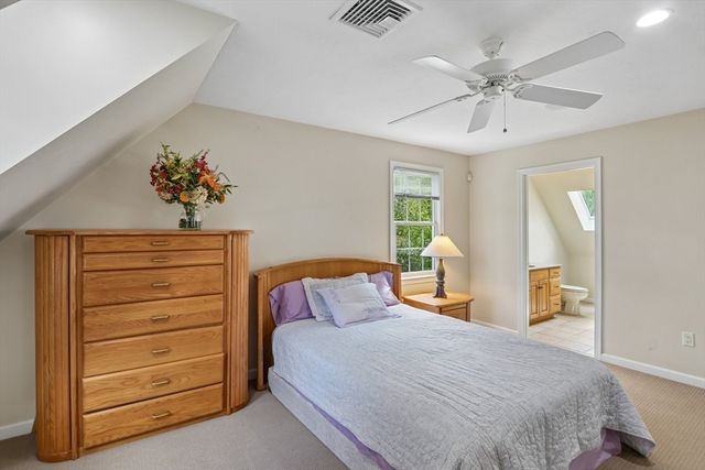 34 Broken Tree Rd, Medway, MA 02053