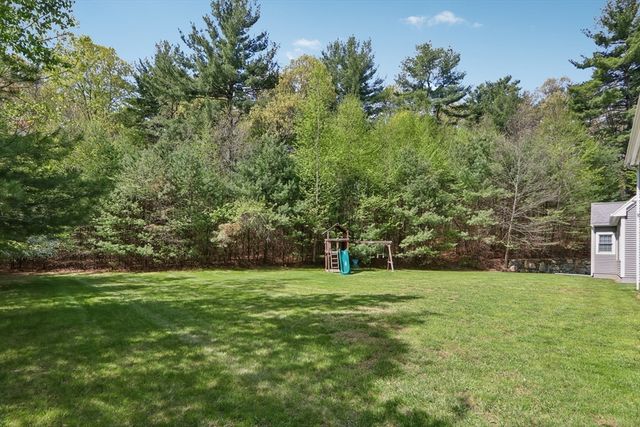 34 Broken Tree Rd, Medway, MA 02053