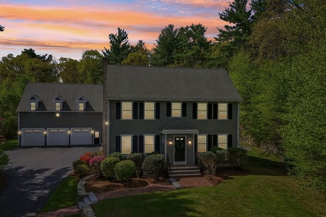 34 Broken Tree Rd, Medway, MA 02053