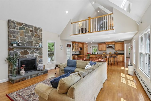 34 Broken Tree Rd, Medway, MA 02053