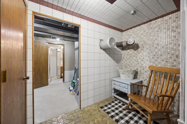 416 Broadway Street E, Osseo, MN 55369