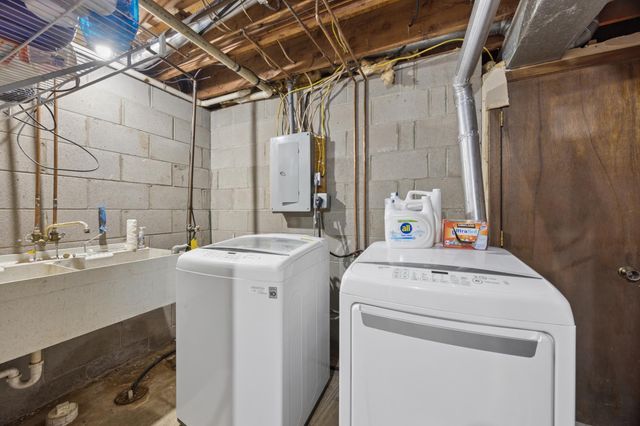 416 Broadway Street E, Osseo, MN 55369