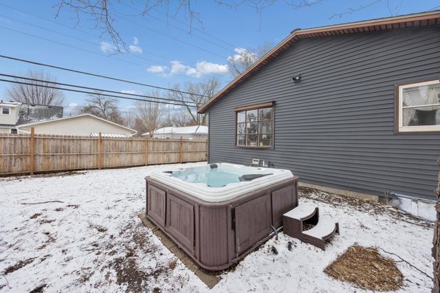 416 Broadway Street E, Osseo, MN 55369