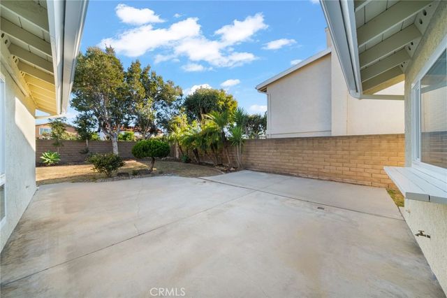 8612 Bayonne, Huntington Beach, CA 92646