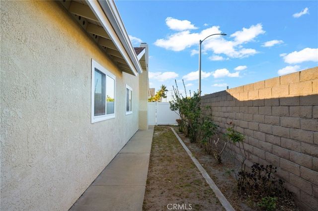 8612 Bayonne, Huntington Beach, CA 92646