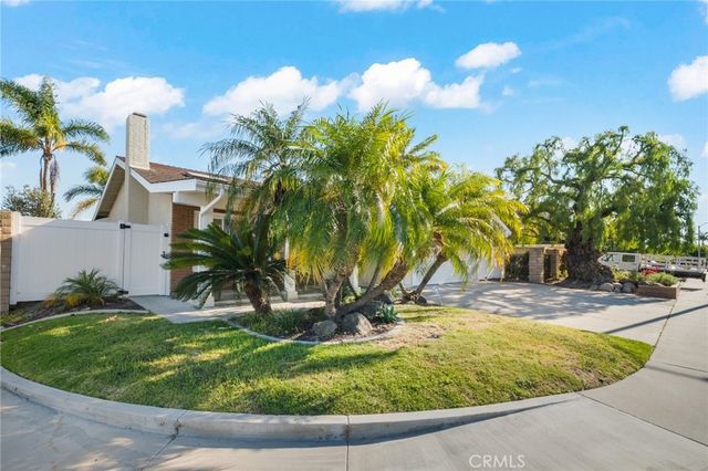 8612 Bayonne, Huntington Beach, CA 92646