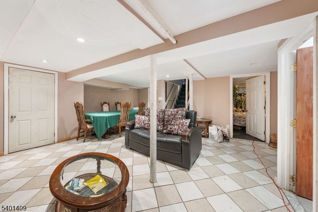 761 Drake Ave, Roselle Boro, NJ 07203