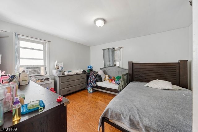 761 Drake Ave, Roselle Boro, NJ 07203